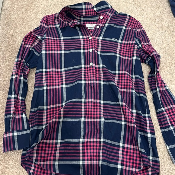 Vineyard Vines Quarter Button Up - Picture 1 of 1